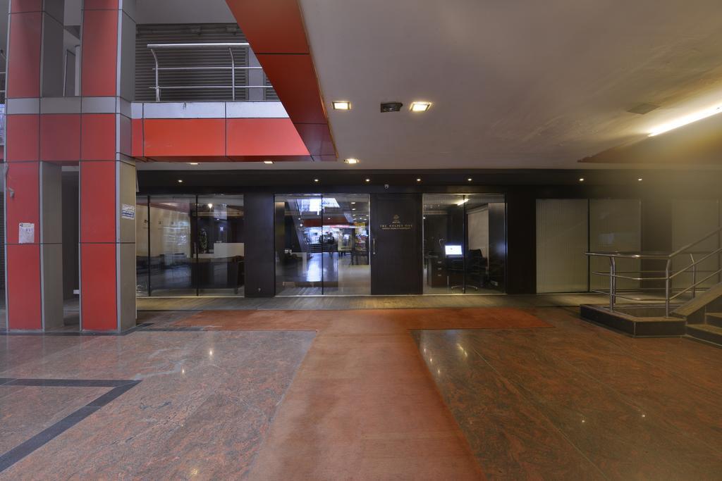 The Golden Oak Hotel Rāipur Kültér fotó